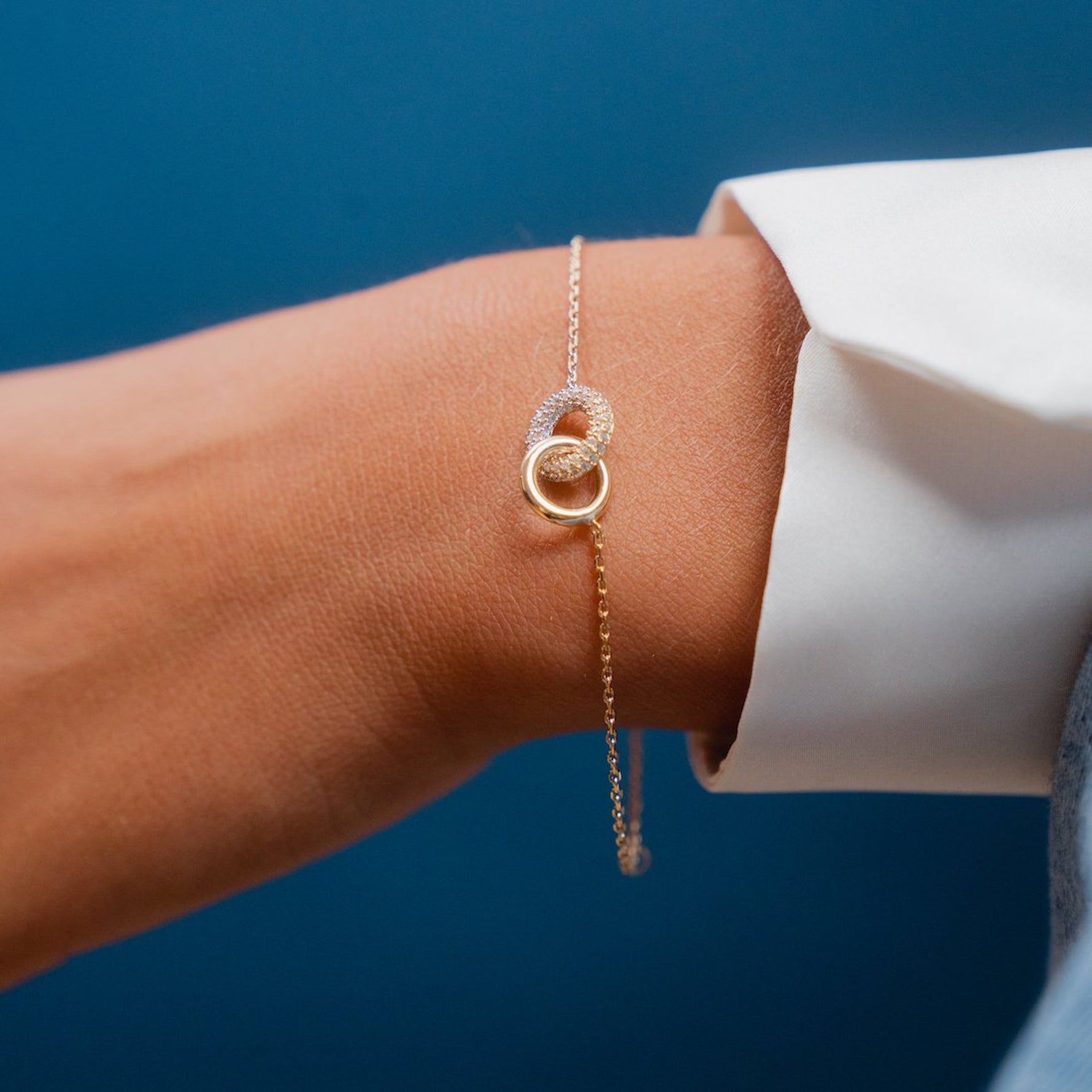 Burren Jewellery 18k gold plated backyard memories bracelet model