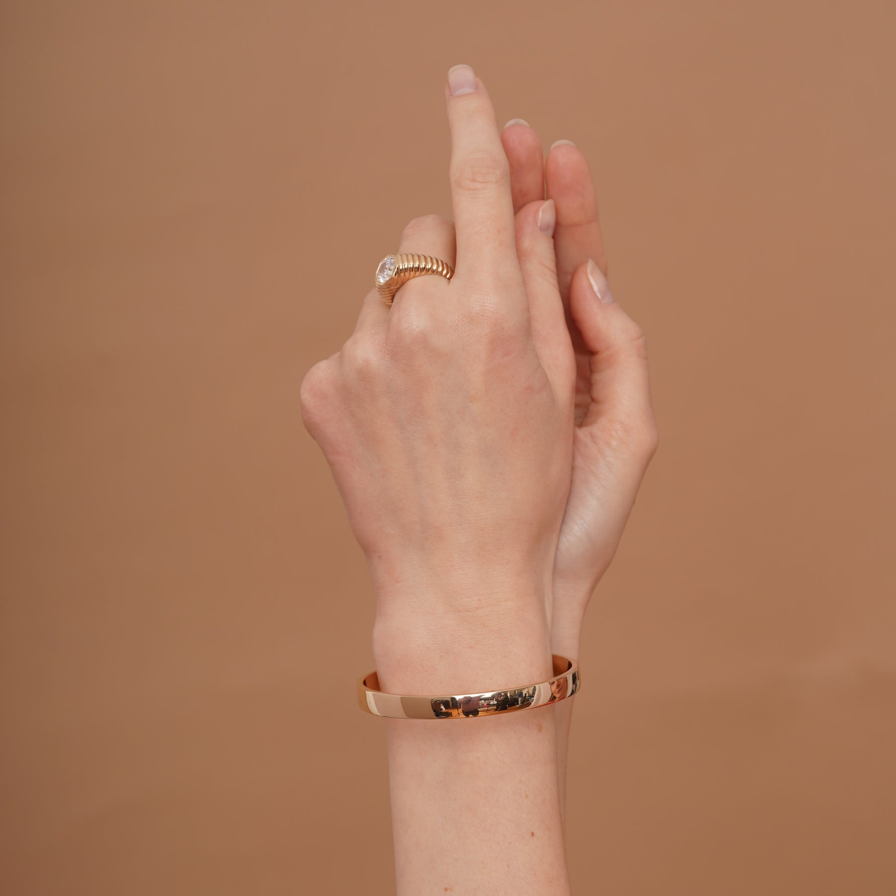burren jewellery 18k gold plated vintage classic clasp bangle