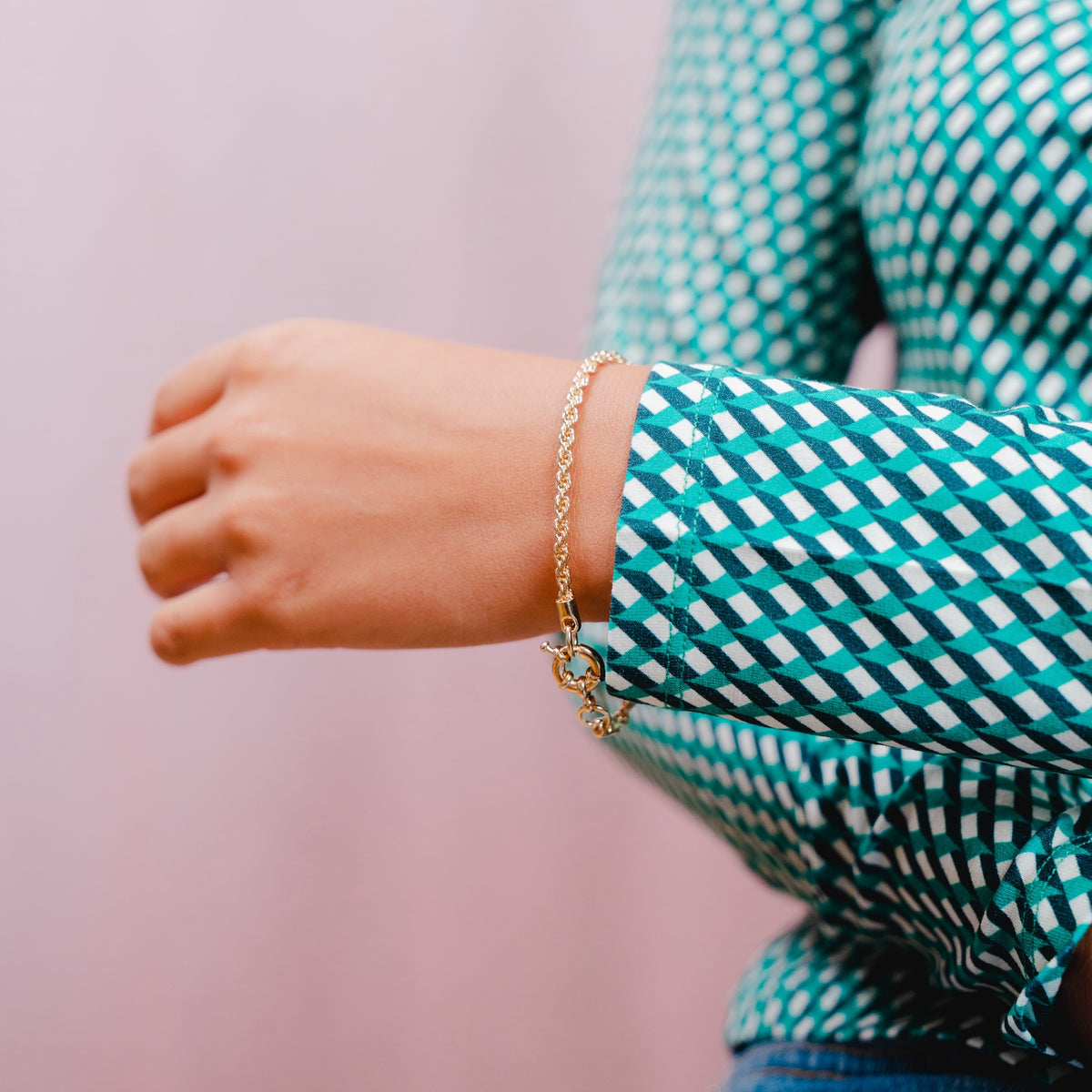 Burren Jewellery 18k gold plated won&#39;t let you go chain bracelet full model