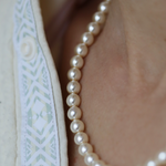 Burren Jewellery 18k pearl necklace with clasp grace model