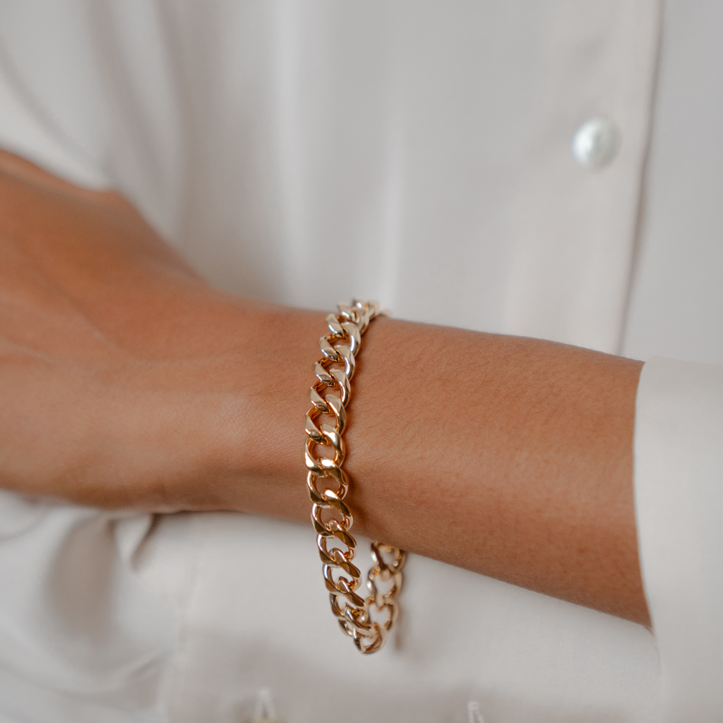 Burren Jewellery 18k gold gone too long bracelet model