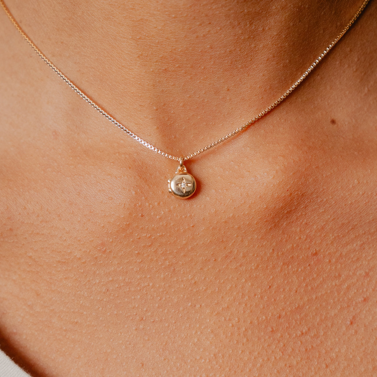 Burren jewellery 18k gold plate keepsake fashion small locket 1