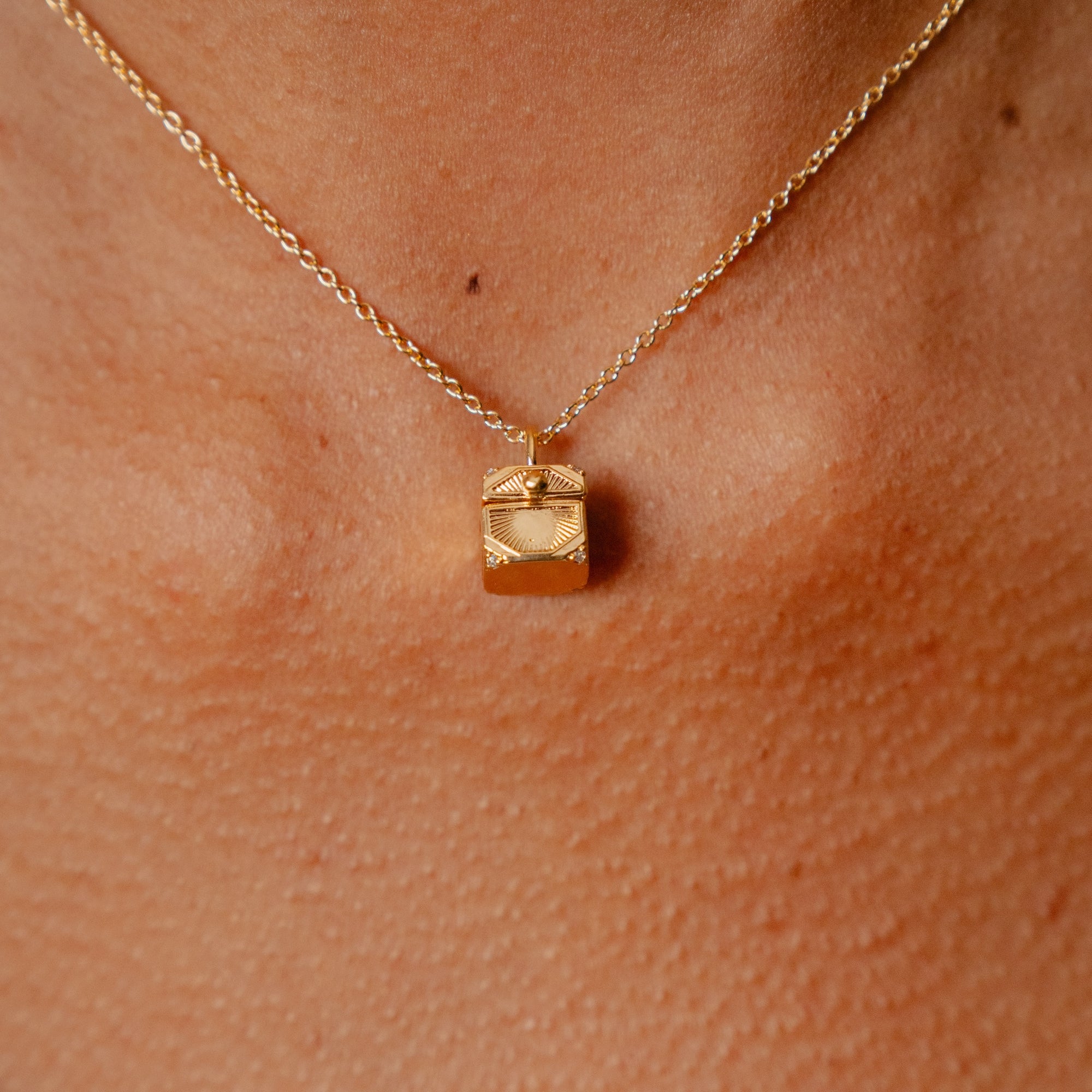 Burren jewellery 18k gold plate pandoras box luxury charm necklace