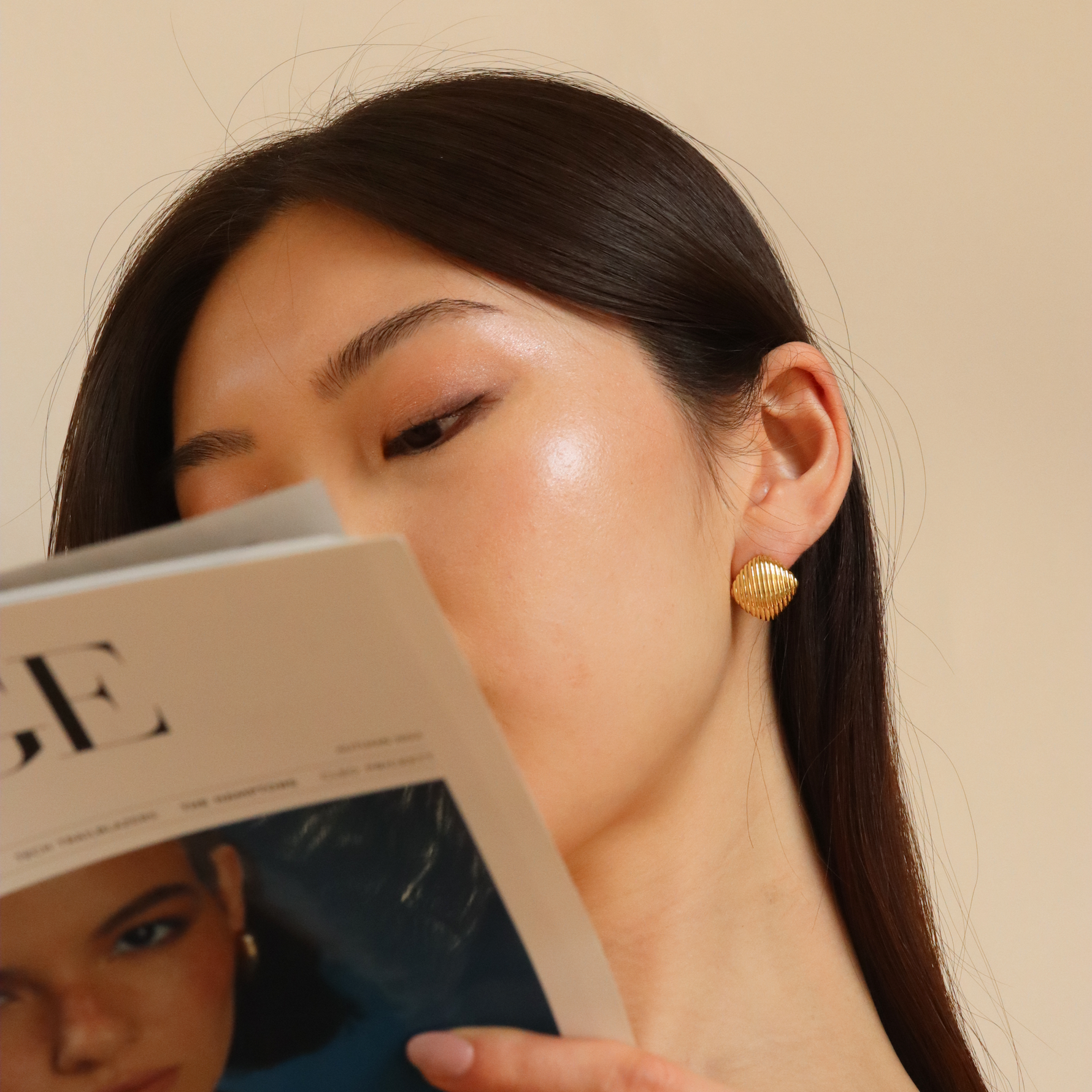 Burren jewellery 18k gold plated Stressed Perfection button dome earring