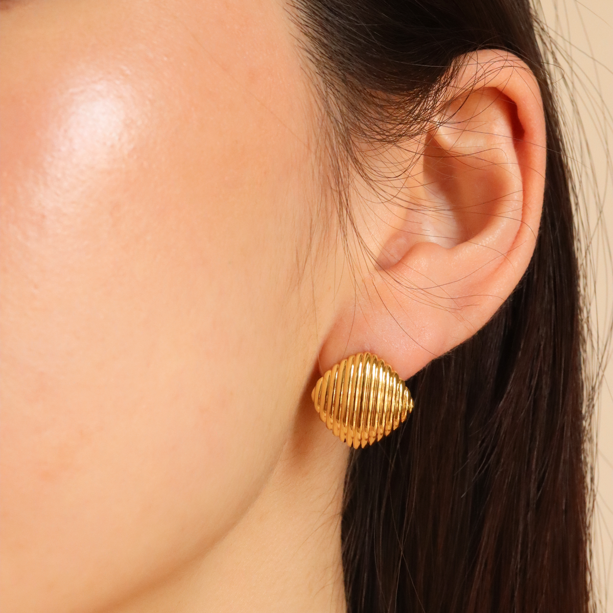 Burren jewellery 18k gold plated Stressed Perfection close up