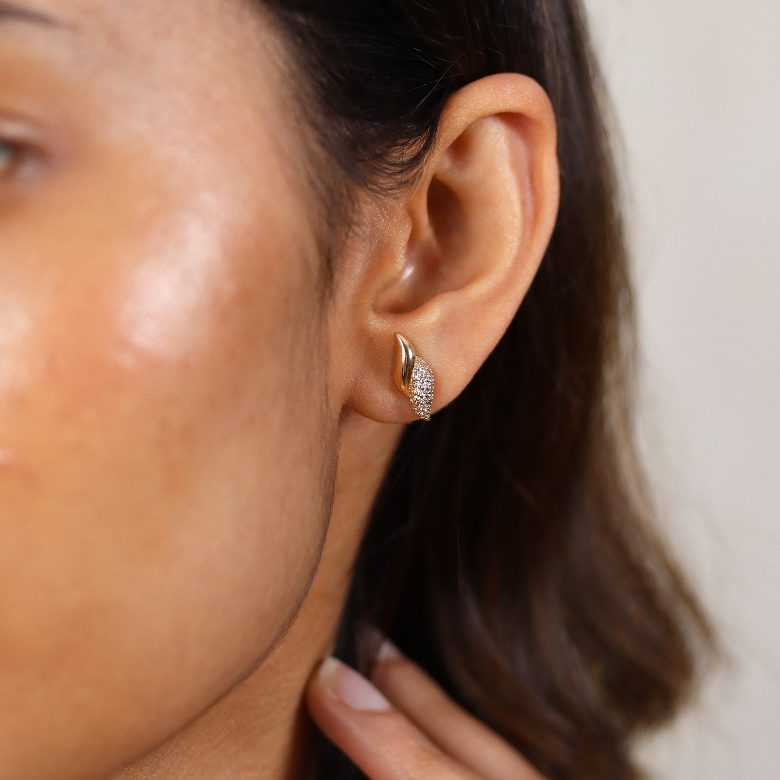 Burren jewellery 18k gold plate vanilla swirl stud earrings