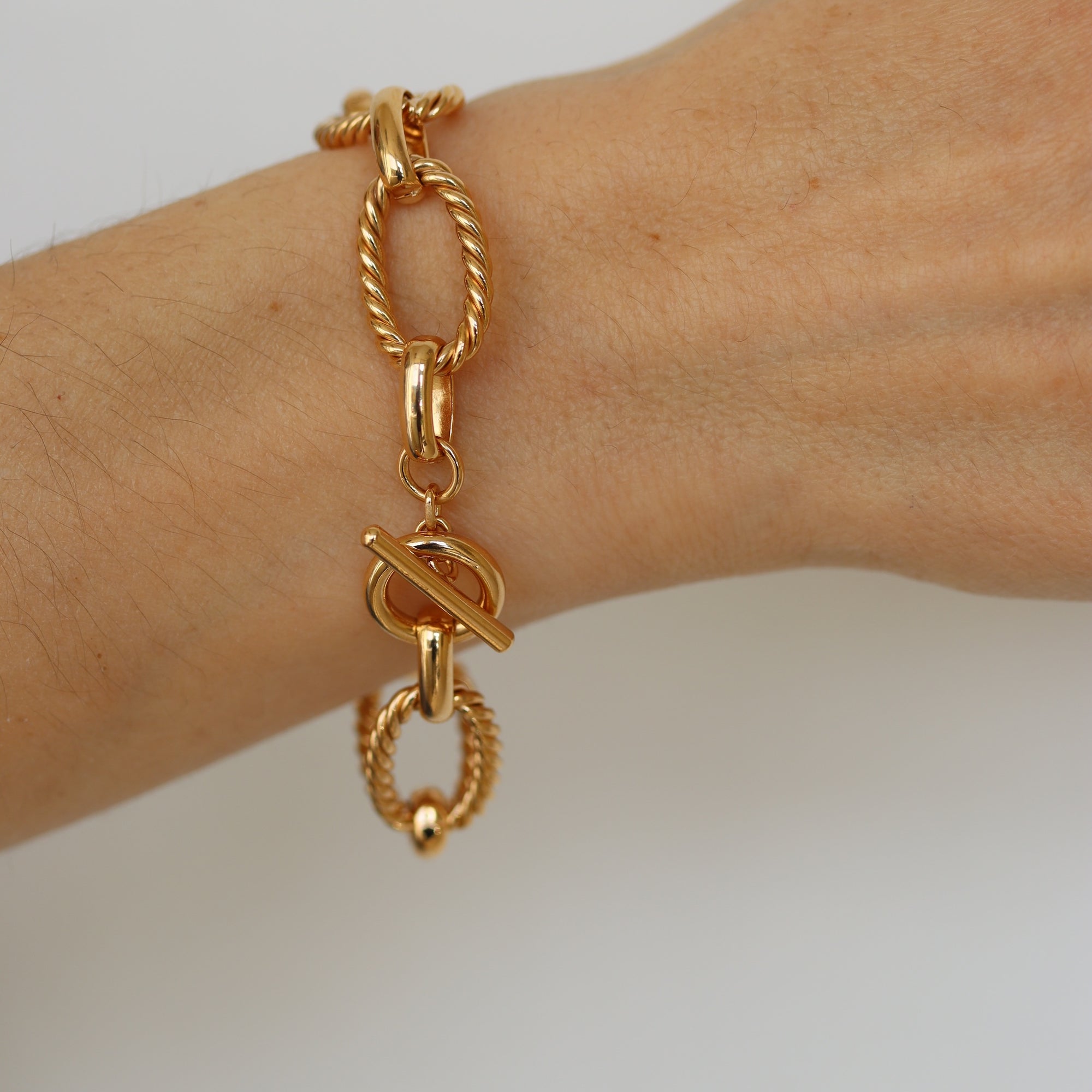 Burren jewellery 18k gold plated Gonna Be A Long Night Bracelet circle