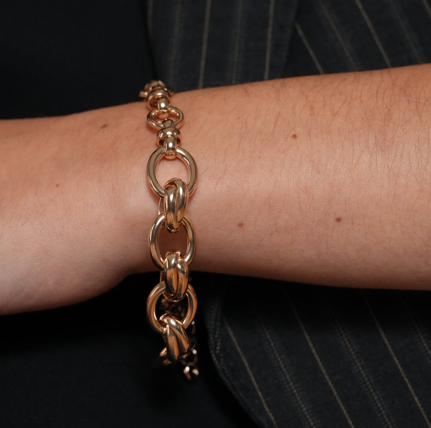 Burren jewellery gold bracelet chunky classy looped-Chain