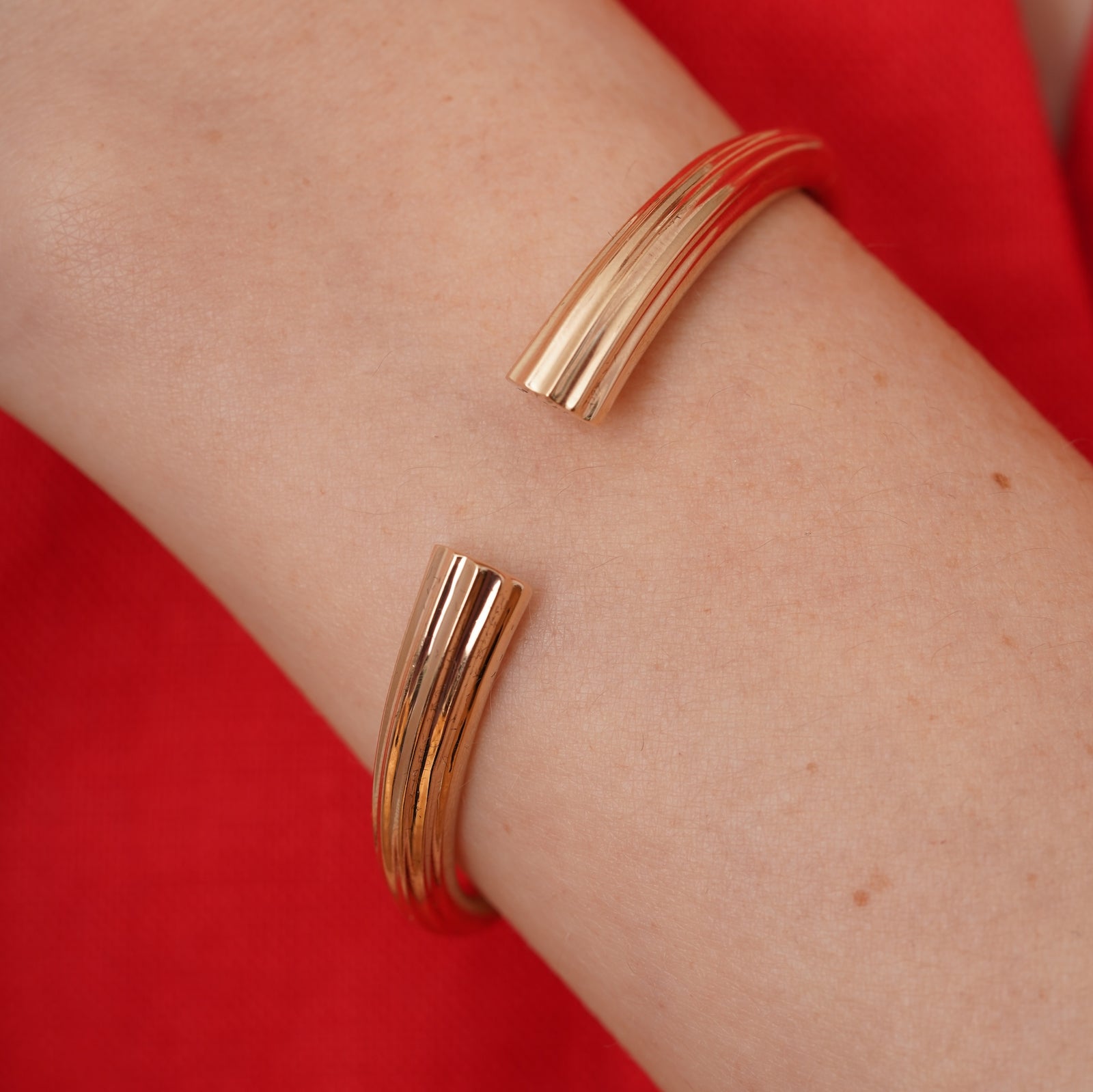 burren jewellery 18k gold plated hinge bangle