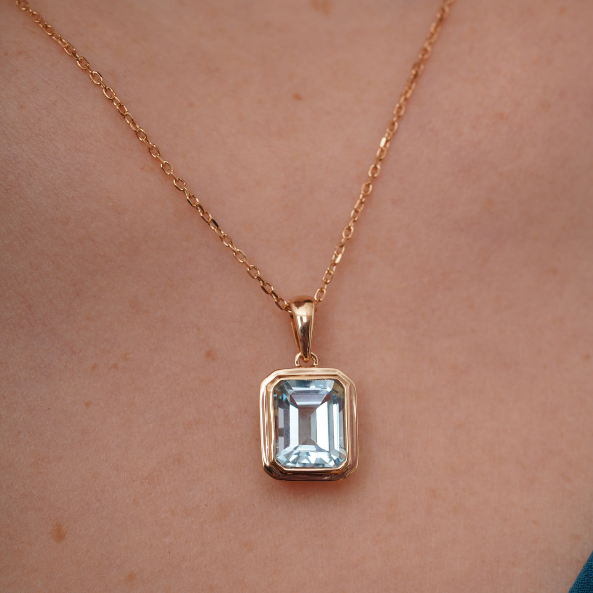 burren jewellery 18k gold plated large blue topaz pendant