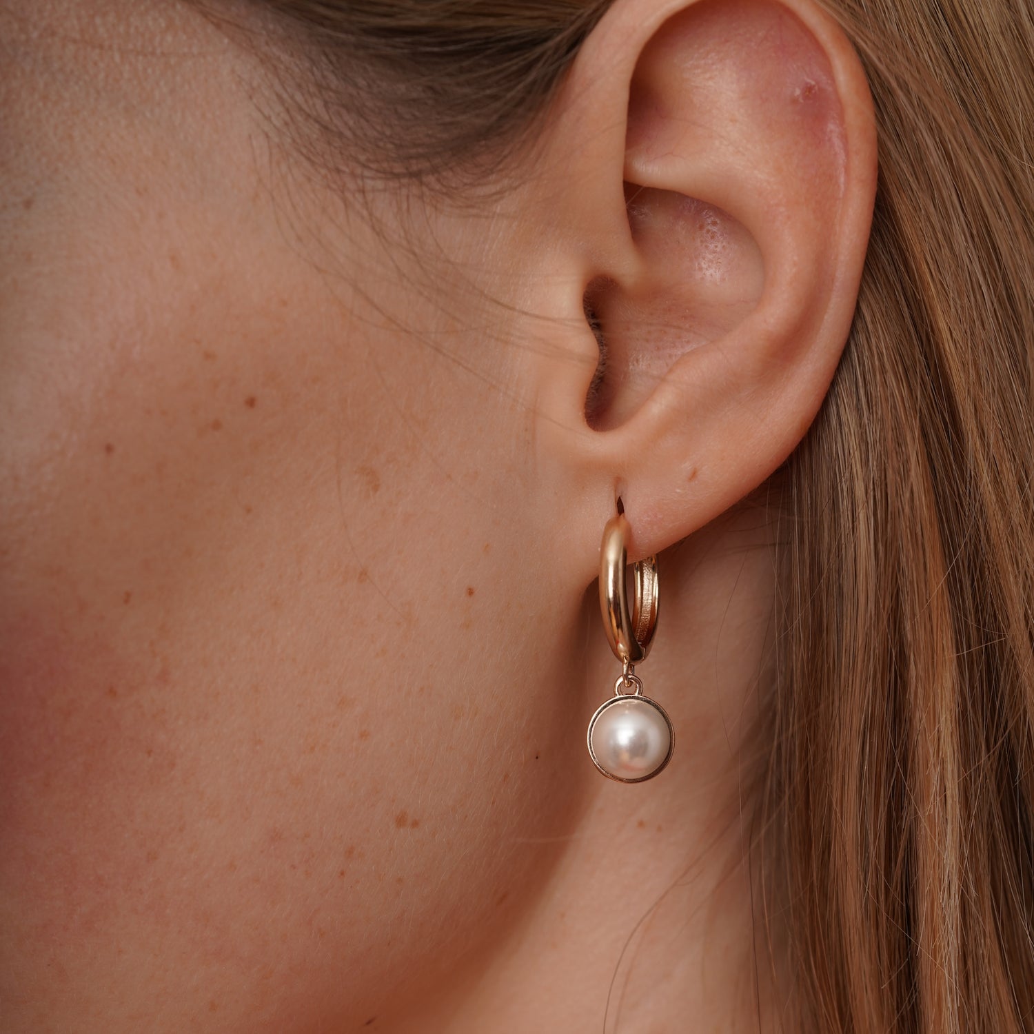 burren jewellery 18k gold plated drop pearl earrings 