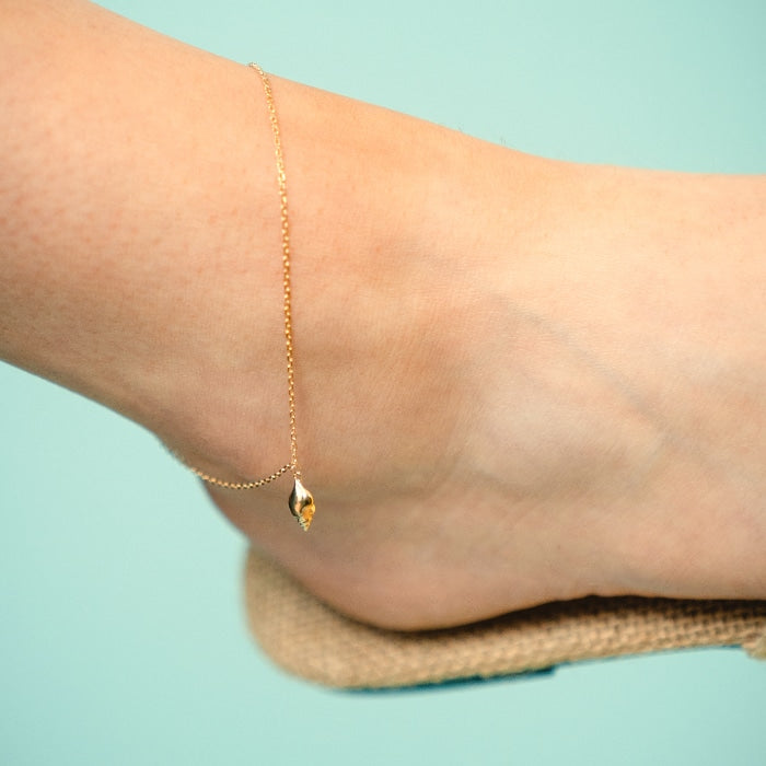 Burren Jewellery 18k gold plate I can hear the sea anklet angle