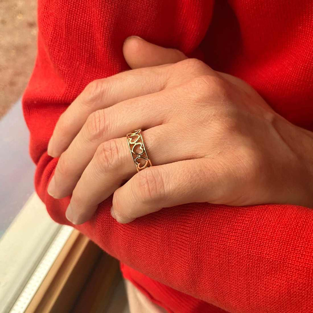 Burren Jewellery 18k gold plated kiss me twice ring lifestyle 1